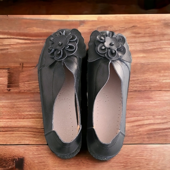 EURO HAND STITCHED Black Leather Flats 9.5 10 Floral Bubble Loafers Lagenlook - Picture 13 of 16